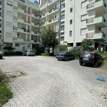 Apartment Golem *